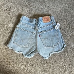 Levi’s Denim Shorts from Aritzia - Size XS